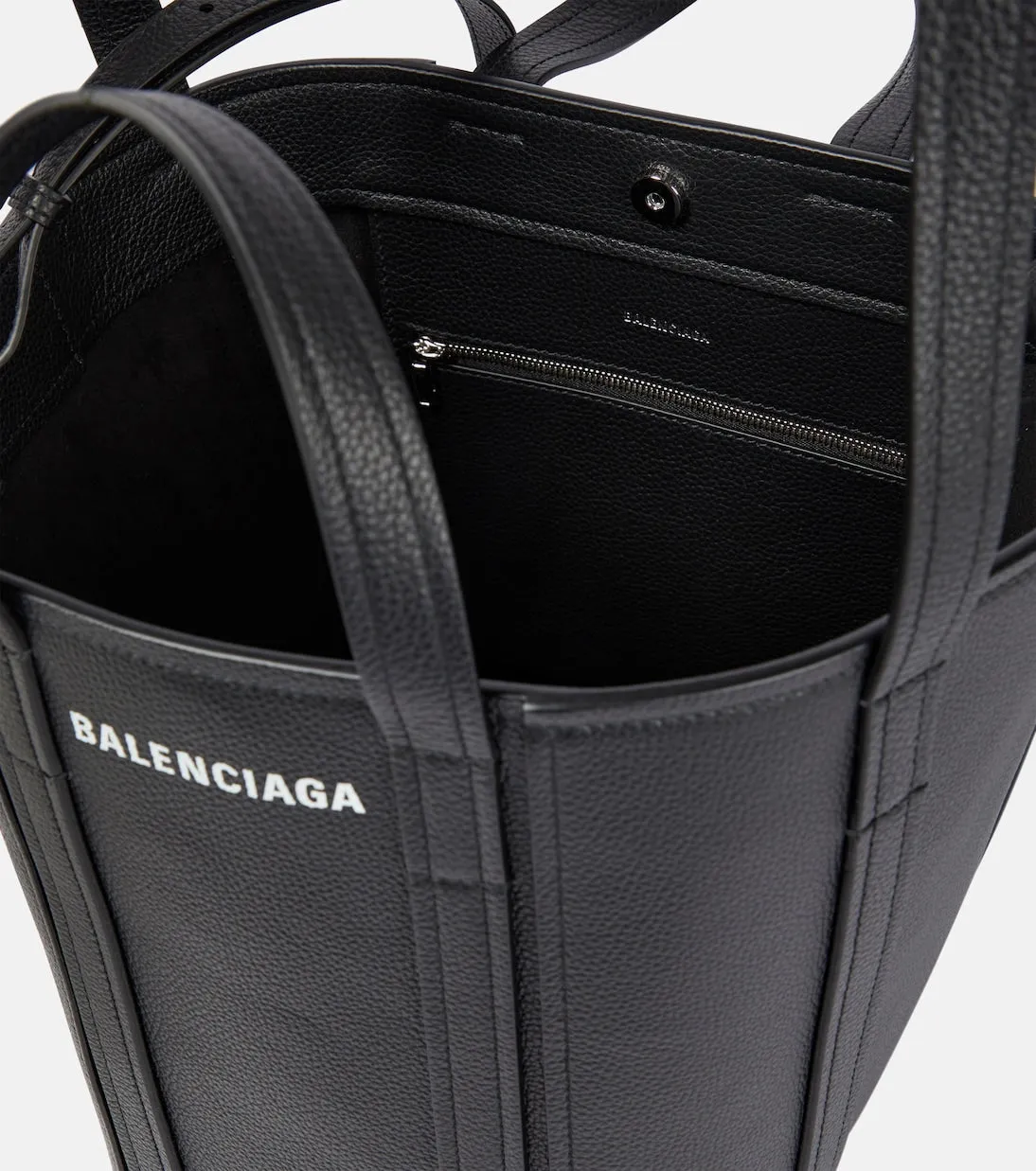 Balenciaga Leather Everyday Bag, Black