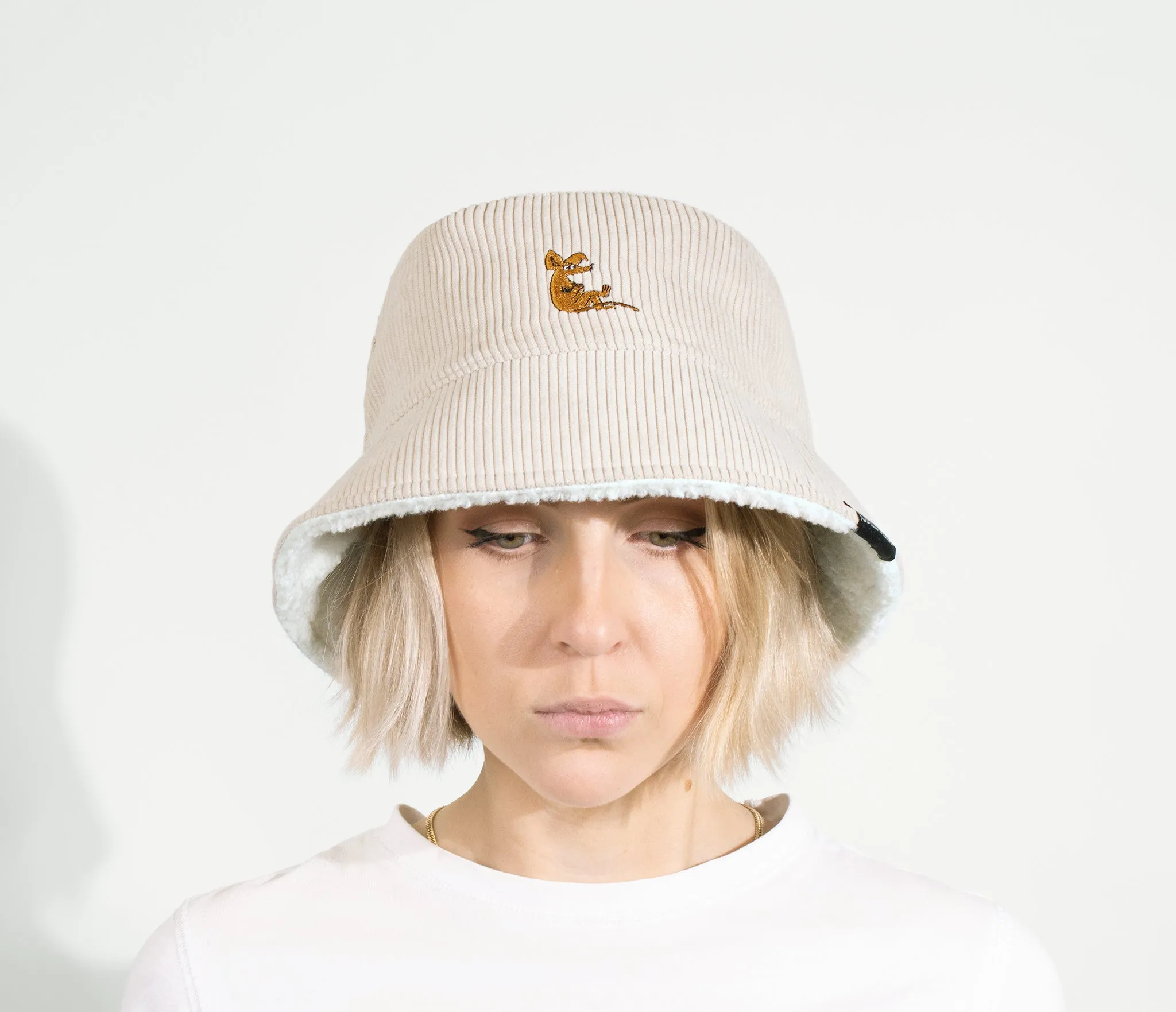 Sniff Chilling Bucket Hat Corduroy - Beige